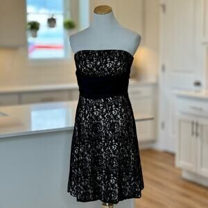 White House Black Market | Black Lace Strapless Dress